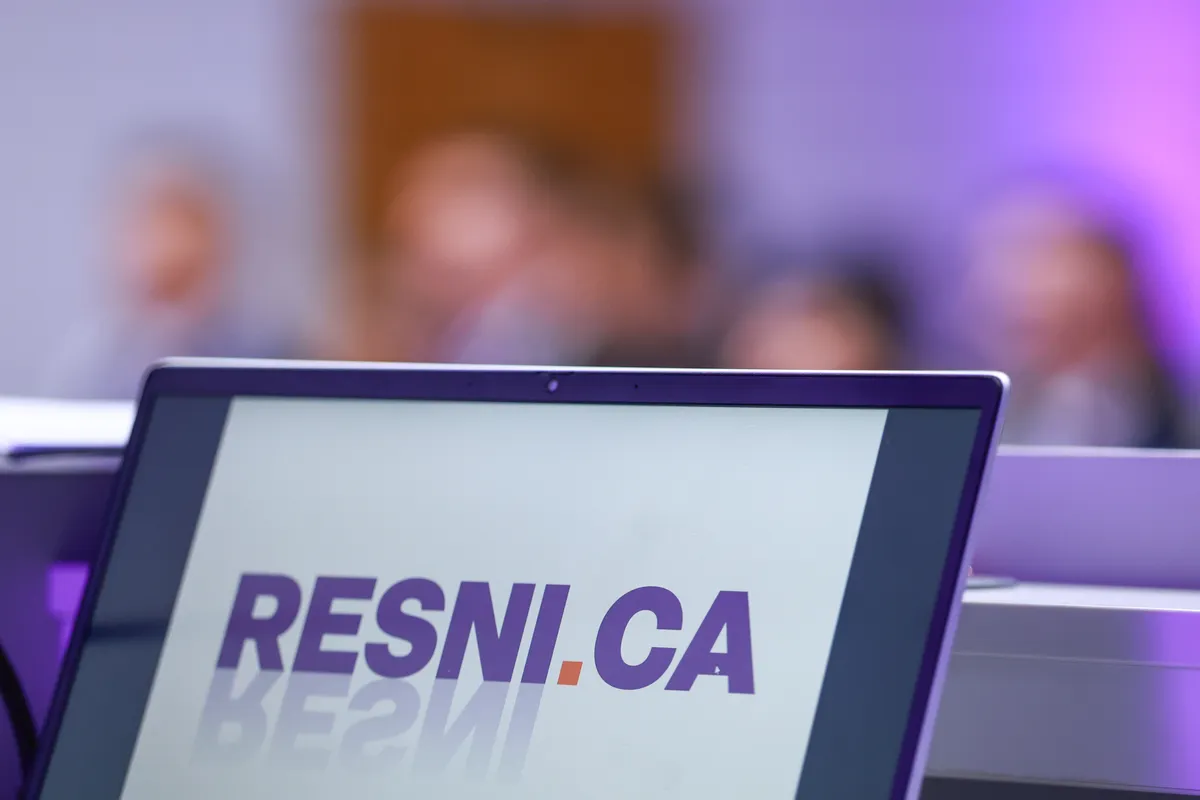 Resnica: Referendum sprejemamo kot voljo ljudstva
