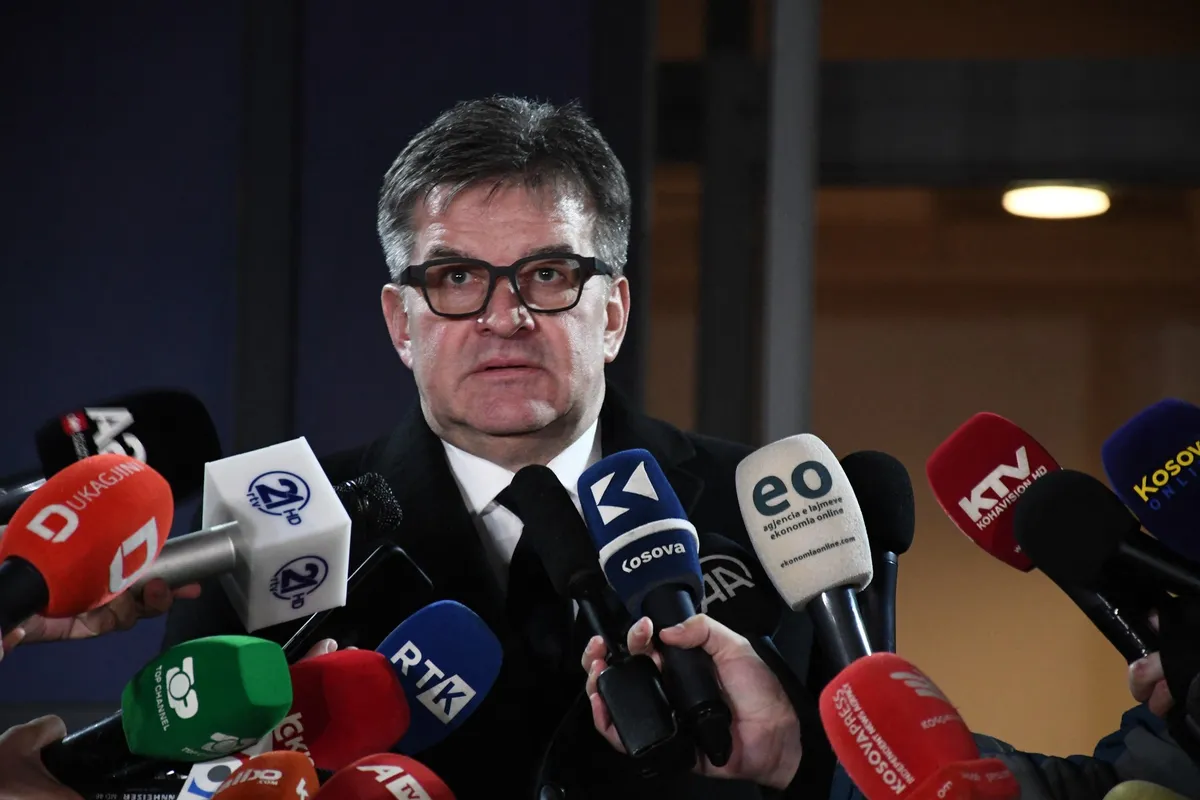 Epstein in slovaški diplomat Lajčak o dekletih iz Moskve: "Najboljši ruski izvoz"