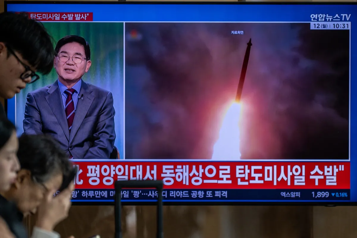 Severna Koreja proti Japonskemu morju izstrelila več balističnih raket