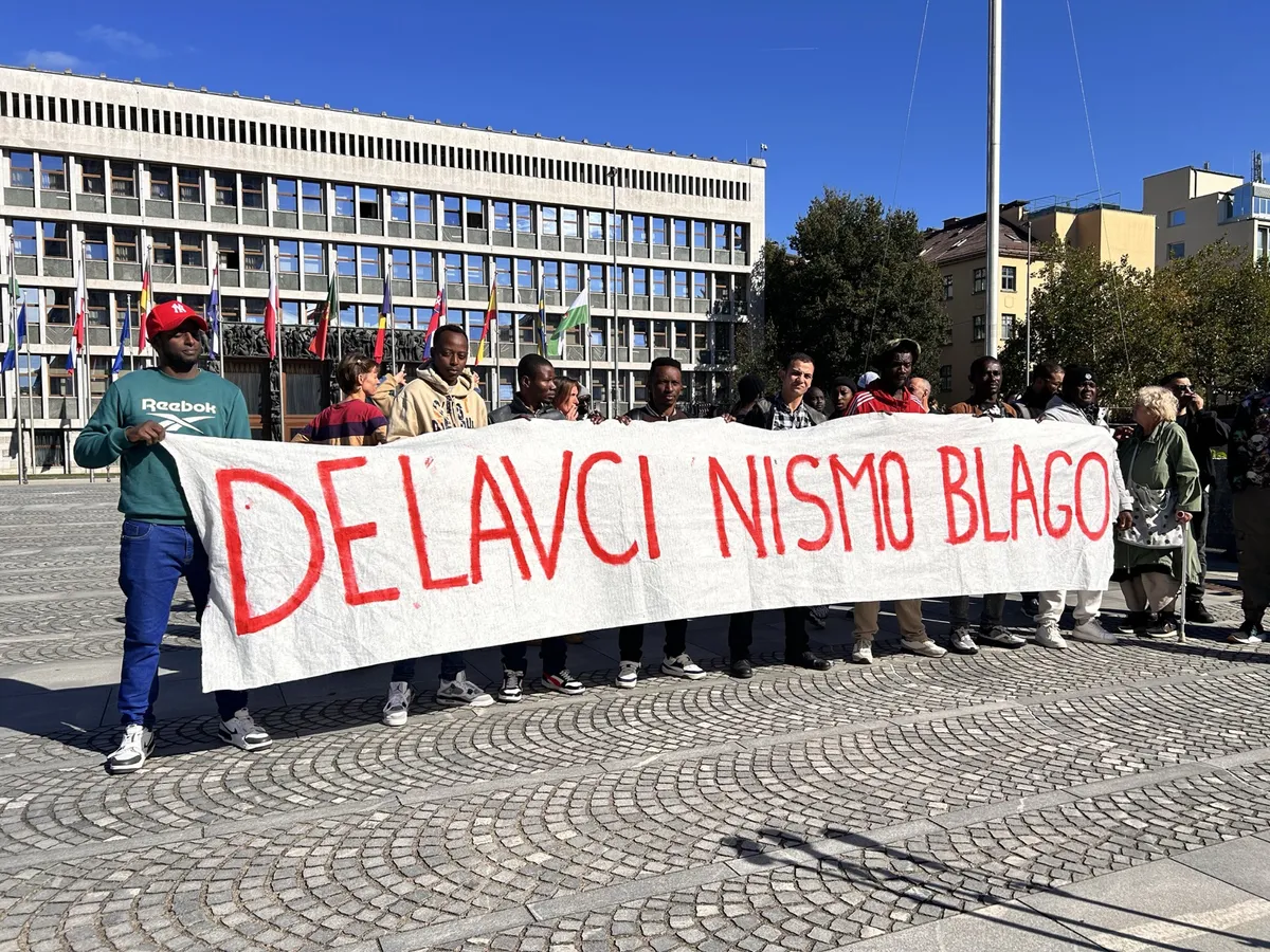 Koalicija preprečila razpravo o pravicah tujih delavcev. Ti sporočajo: Nismo blago