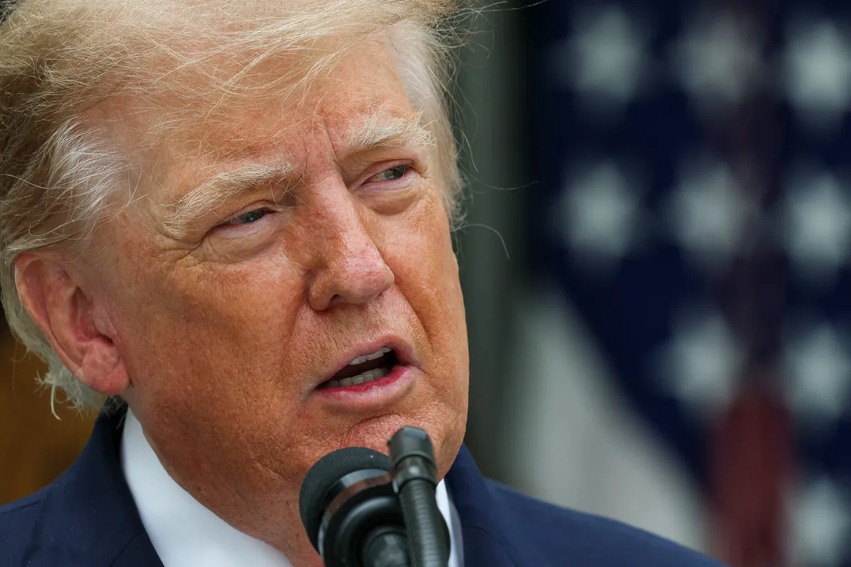 Donald Trump po poplavi kritik preklical neposredni prenos usmrtitve