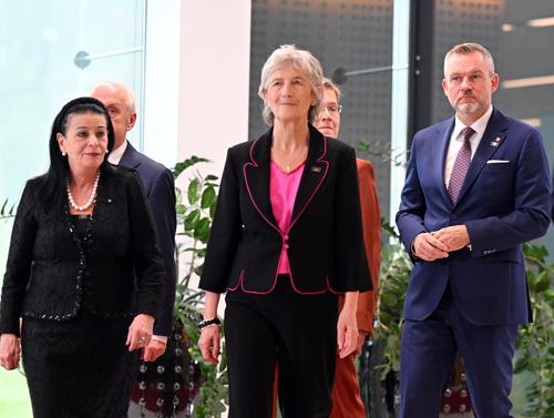 Slovenija, Brdo pri Kranju , 16.10.2026, 16. oktober 2026Nataša Pirc Musar gosti srečanje evropskih predsednikov držav z neizvršnimi pooblastili, ki se povezujejo v neformalnem formatu skupine Arraiolos. politika Foto:Žiga Živulović jr./Bobo