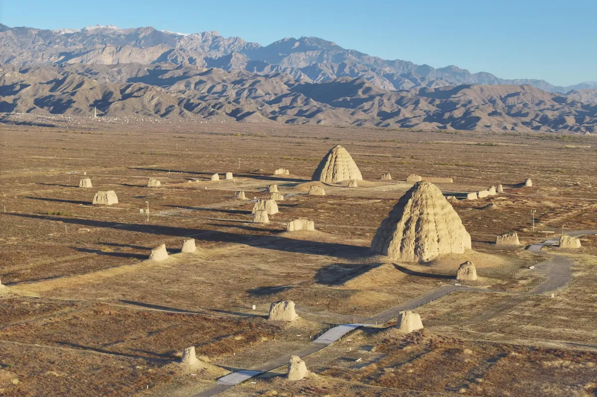 Skrivnostne skulpture na Kitajskem razkrivajo pozabljeno poglavje zgodovine (FOTO)