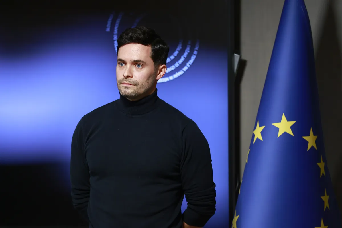 Goršek zaradi domnevnega vohunjenja izraelskega podjetja napovedal naznanilo na SDT