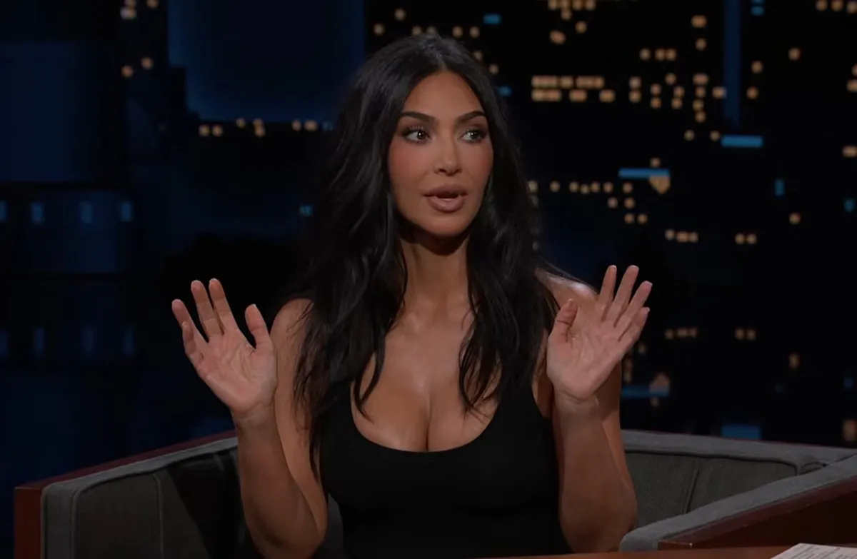 Kim Kardashian presenetila z nenavadno preobrazbo. Sprva je niso vsi prepoznali