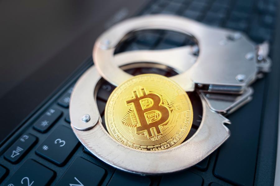 72-letnik neznancem v lažno bitcoin spletno borzo nakazal 61.000 evrov