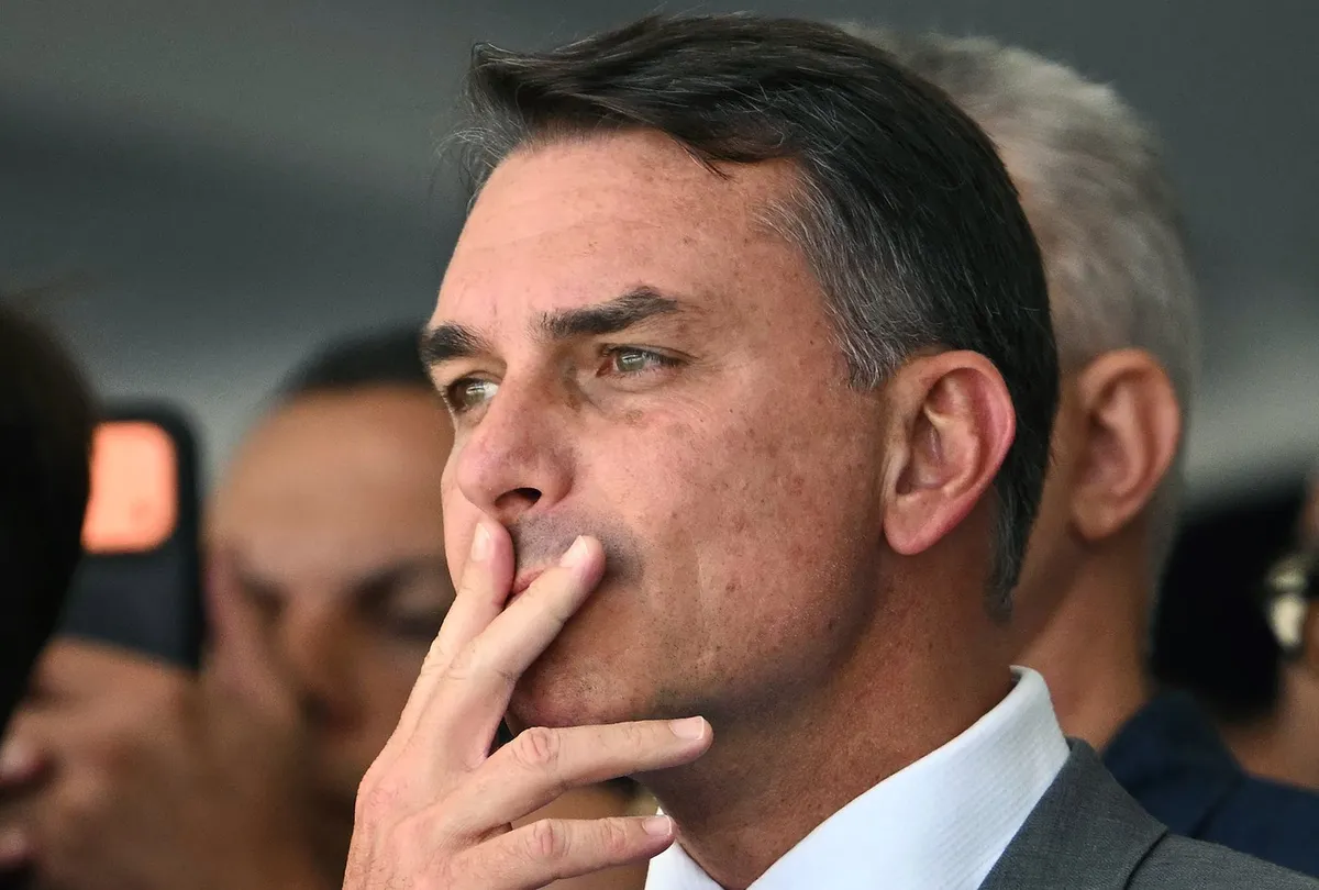 Flavio Bolsonaro prebegnil v ZDA