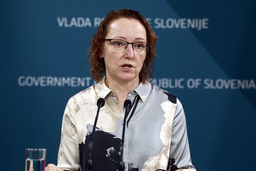 Ministrica Mateja Ribič