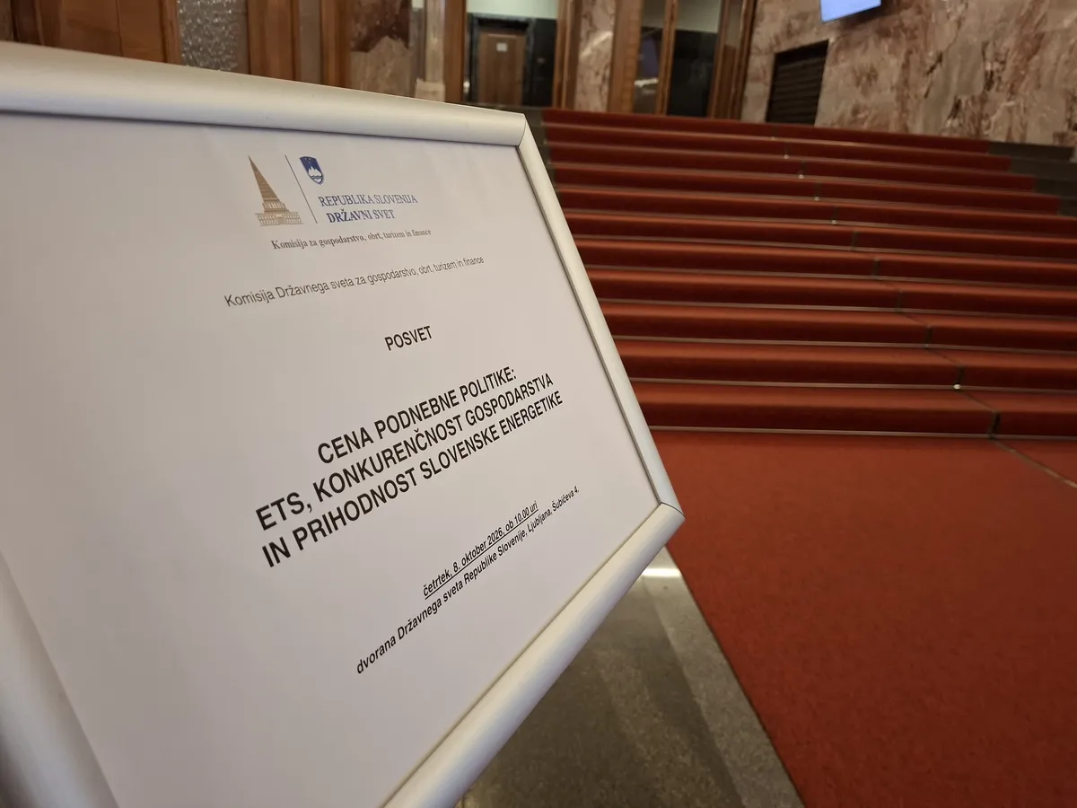 Državni svet znova na široko odprl vrata podnebnim zanikovalcem