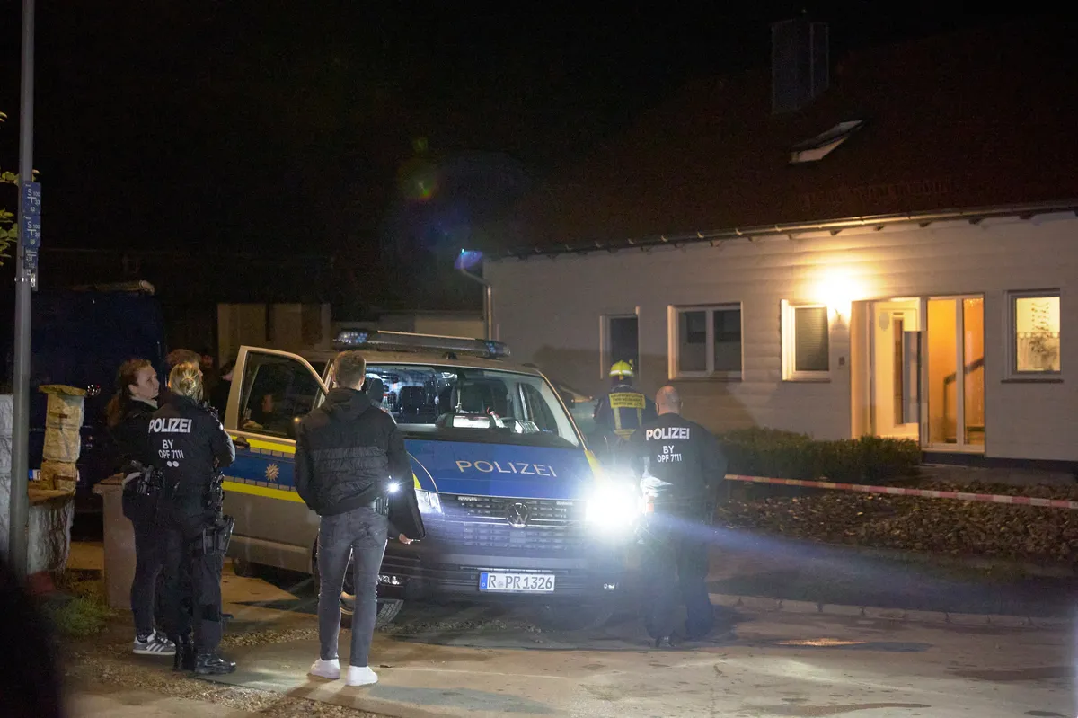 V Nemčiji 60-letnik ubil dva okrožna uslužbenca, ki sta preverjala njegovo orožje