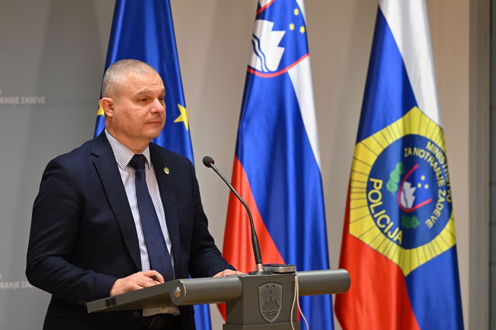 Primer Aleksandra Repića preiskuje NPU, v hišnih preiskavah zasegli orožje in več kot 50 elektronskih naprav