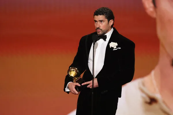 Kdo je slavil na letošnjih glasbenih nagradah grammy?