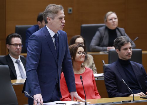 Premier Robert Golob