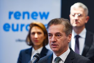 Golob: Marsikoga v Evropi skrbi, ker Janšo in Orbana druži podoben pogled na evropske vrednote