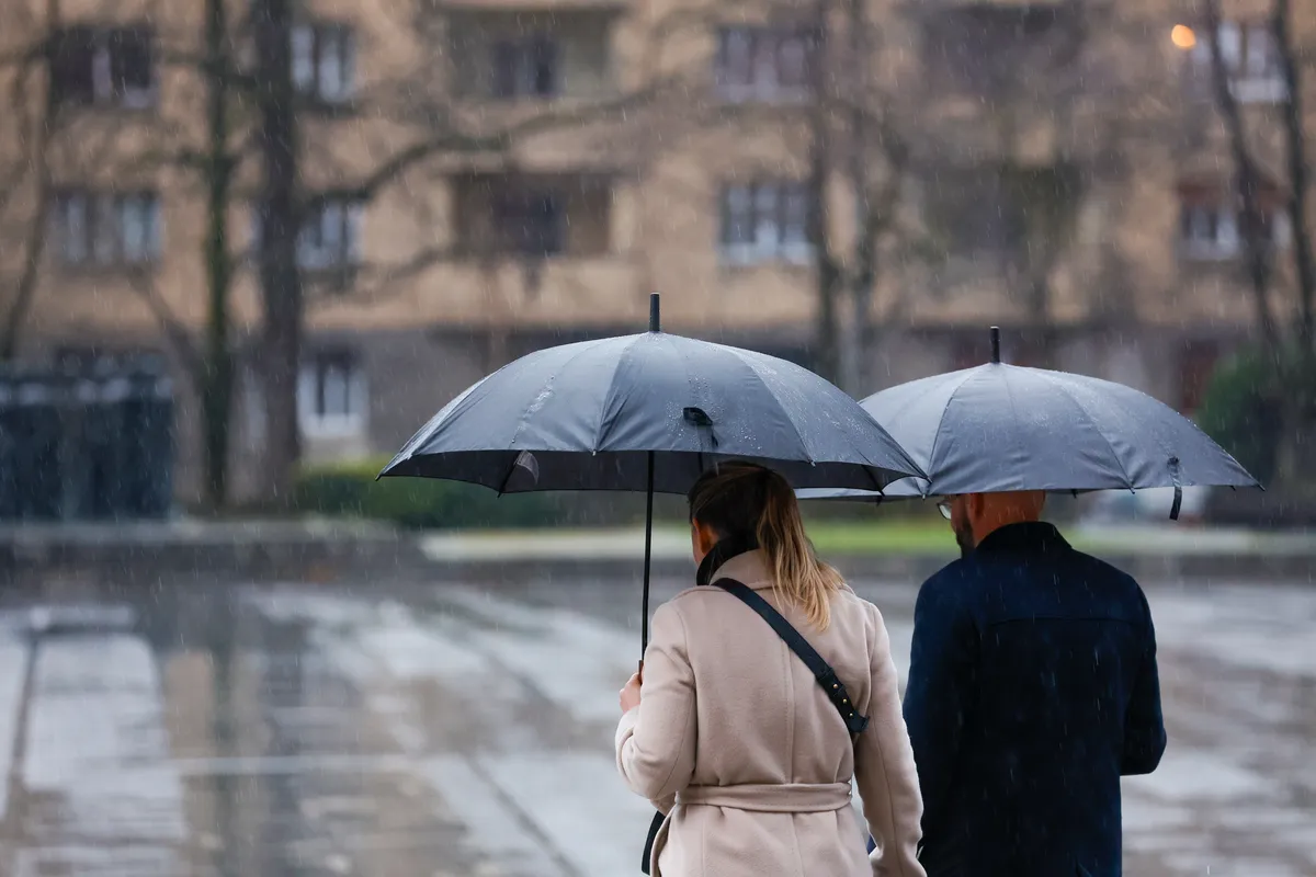 Zajela nas bo hladna fronta: kakšne spremembe prinaša