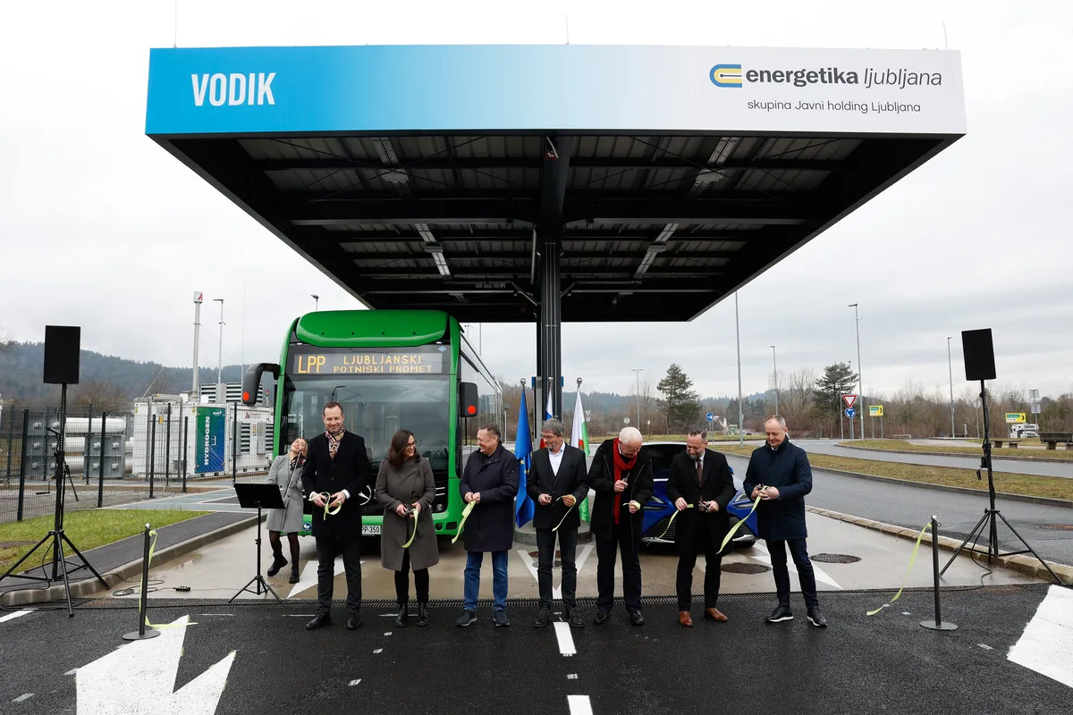 Slovenija v Stanežičah dobila prvo javno polnilnico za vodik