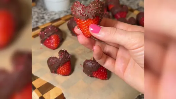 Ljubezen gre skozi želodec: trije preprosti recepti za valentinovo