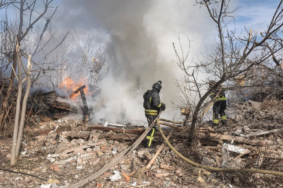 Rusija in Ukrajina nadaljujeta medsebojno obstreljevanje