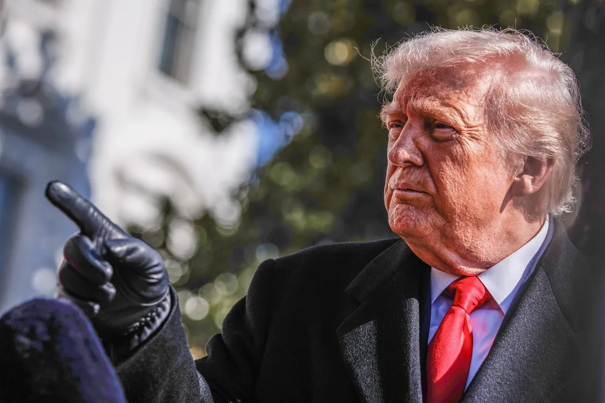 Trump posvaril Iran pred posledicami, če ne sklenejo dogovora o jedrskem programu