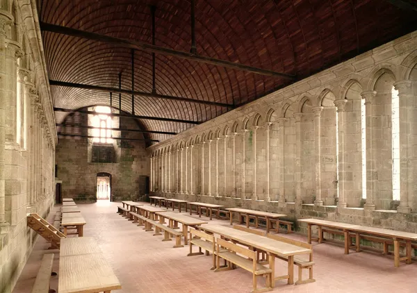 Vodja samostana posvaril menihe: Vaše sobe so prostori za molitev, ne za Netflix