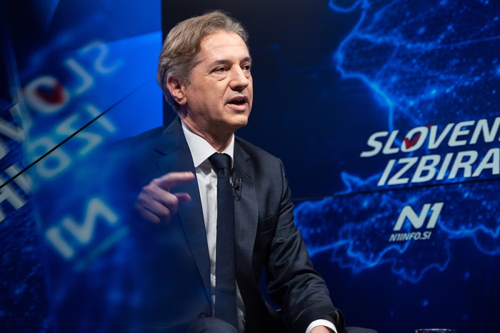 "V zadnjem tednu pred volitvami bo jasno, da sta na voljo le dve poti"