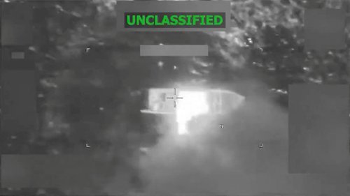 Napadeno plovilo domnevnih tihotapcev