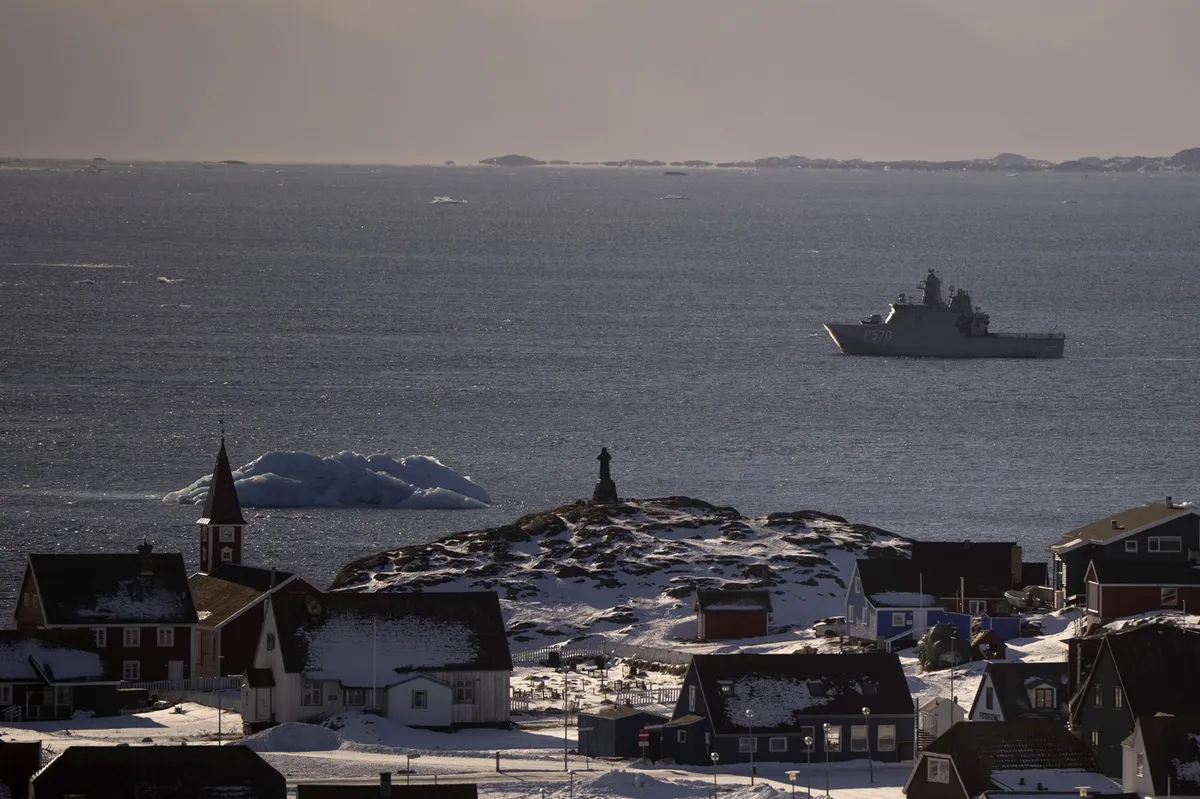 Nova zaostritev? Trump sporočil, da proti Grenlandiji pluje "odlična bolniška ladja"