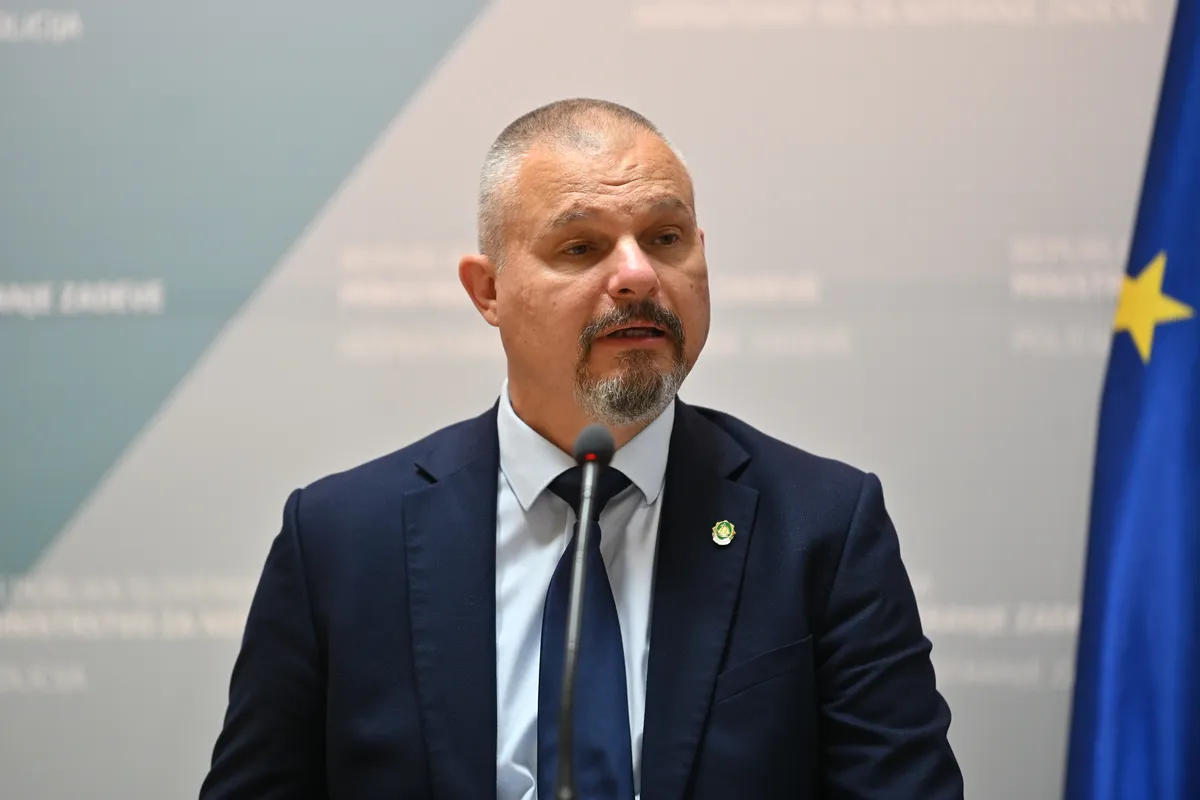 Predrag Repic V hišnih preiskavah v primeru Repić zasegli orožje in več kot 50 ...