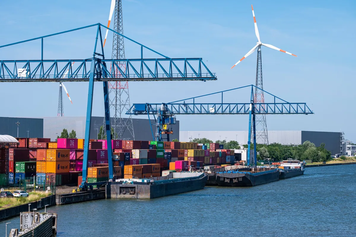 Po več incidentih z droni bo Belgija v Antwerpen namestila sistem zračne obrambe