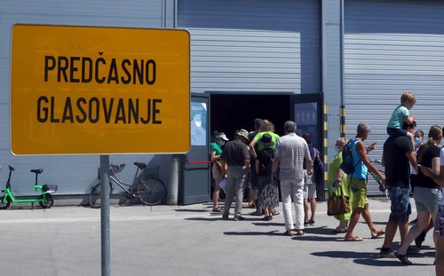 predčasno glasovanje na referendumu o vodah