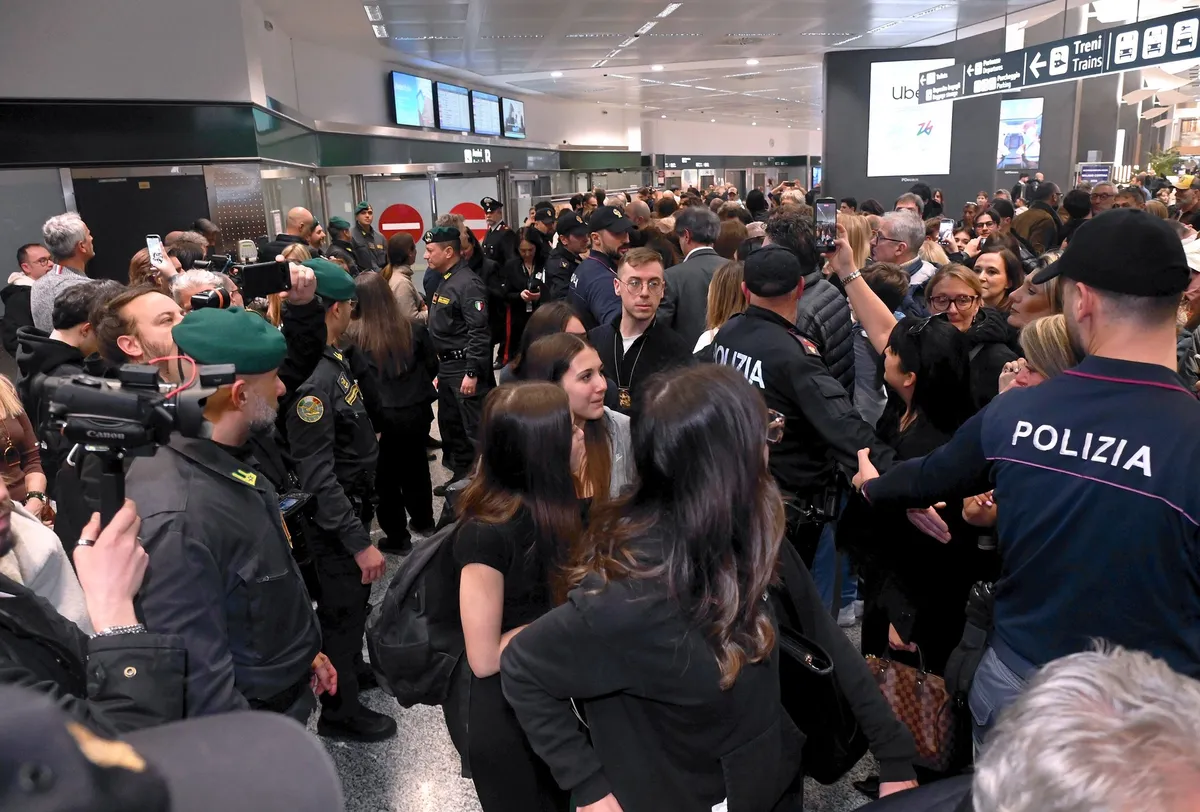 Ena največjih evakuacij doslej: kako svoje državljane rešujejo druge evropske države