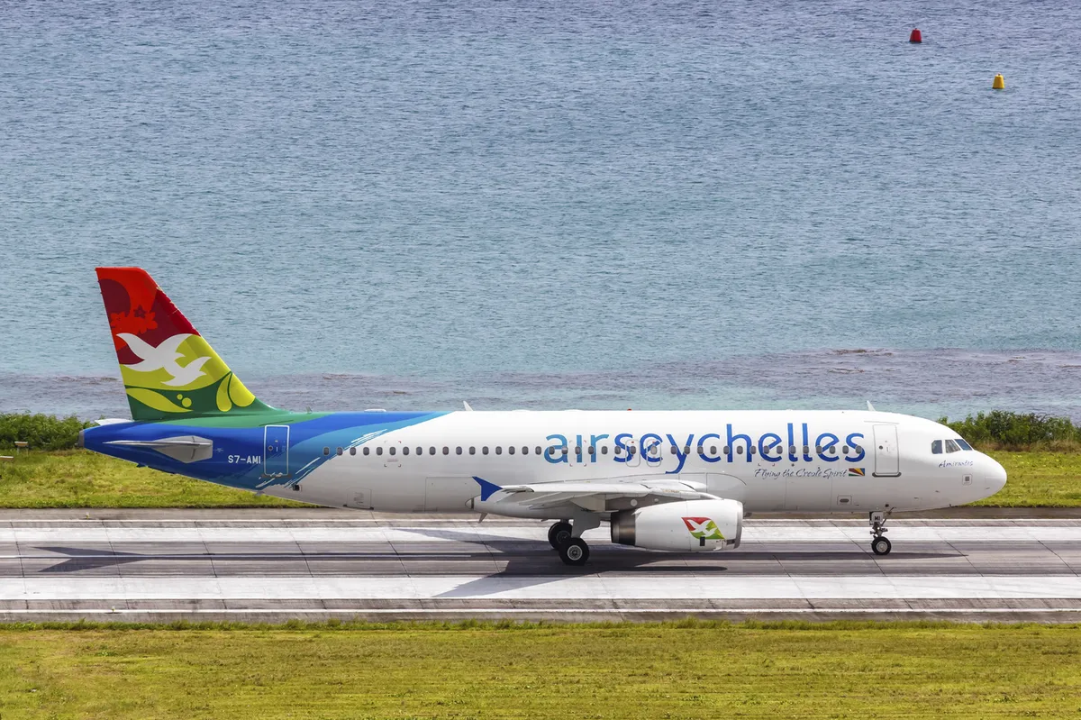 Pregrešno drage vozovnice: kako se bodo domov vrnili Slovenci, ujeti v Aziji?