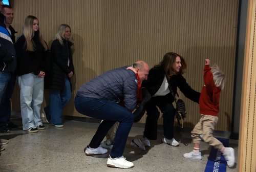 Brnik, prihodi, evakuacija