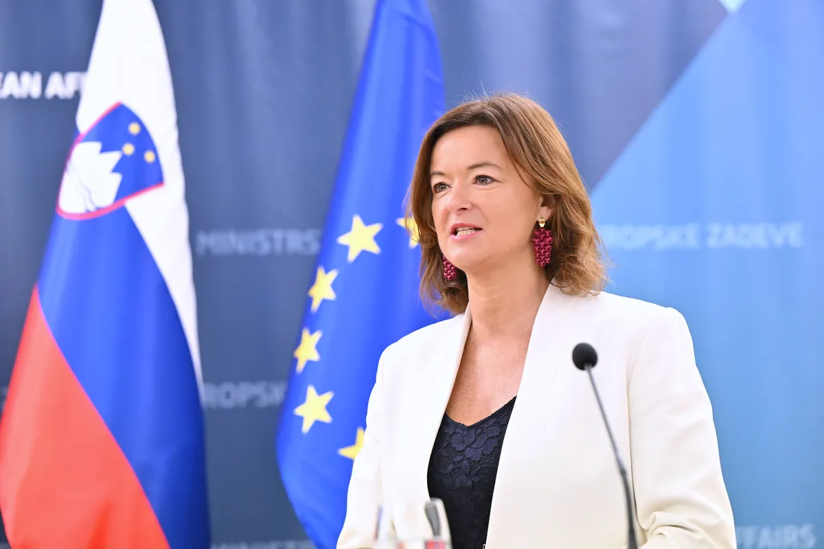 Fajon: Trudimo se, da bi se Slovenci z Bližnjega vzhoda v domovino vrnili do konca tega tedna