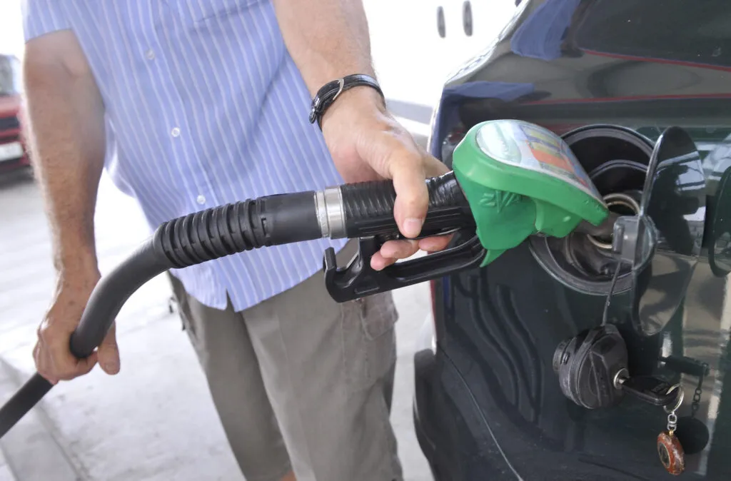 V torek nova pocenitev goriv. Koliko boste prihranili?