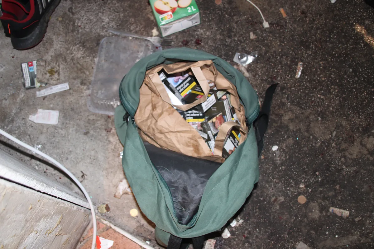 Policisti zasačili vlomilce, še preden so si napolnili žepe. Pomembno vlogo odigral občan