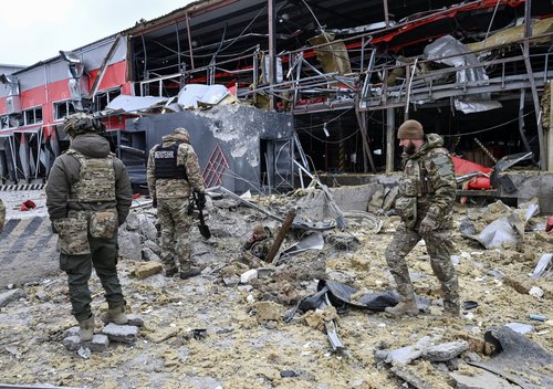 Posledice ruskega raketnega napada v Zaporožju