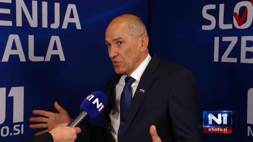 Janša: Vse glasove bomo preverili in se potem odločili, kako ravnati