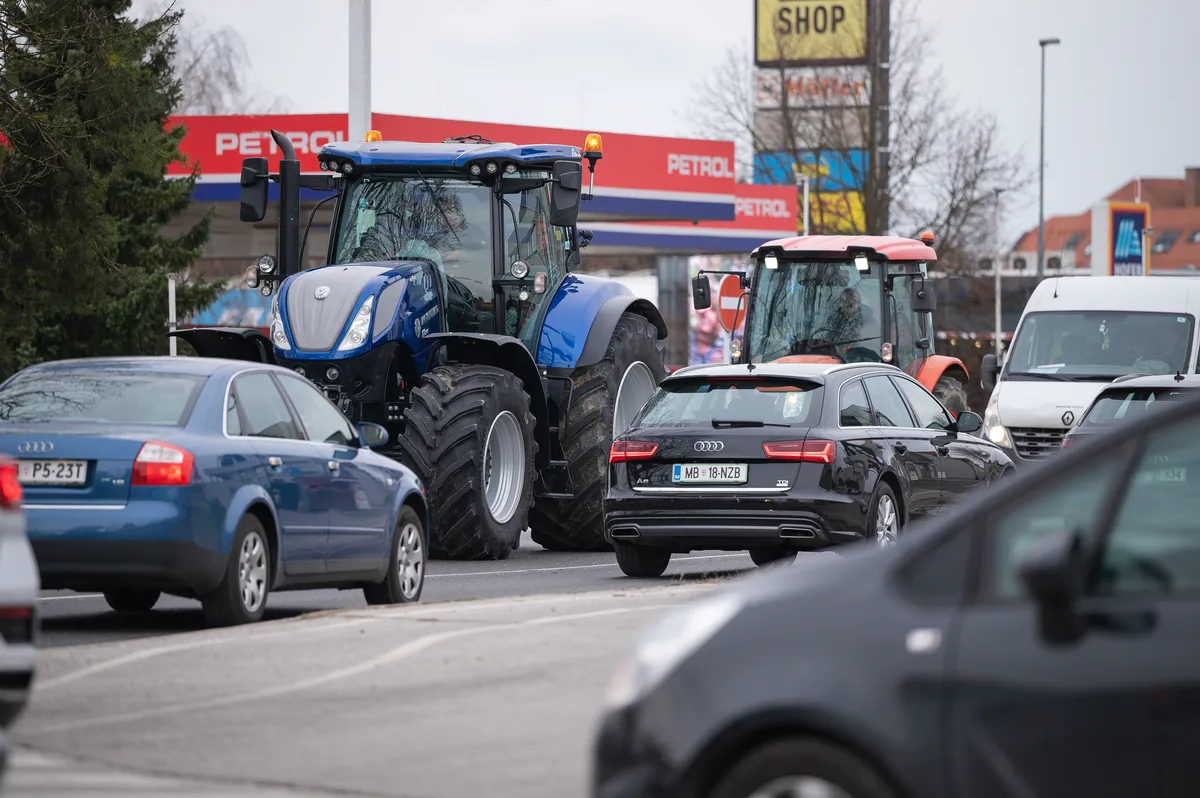 Kmetje zaradi dražjega goriva pričakujejo pomoč države