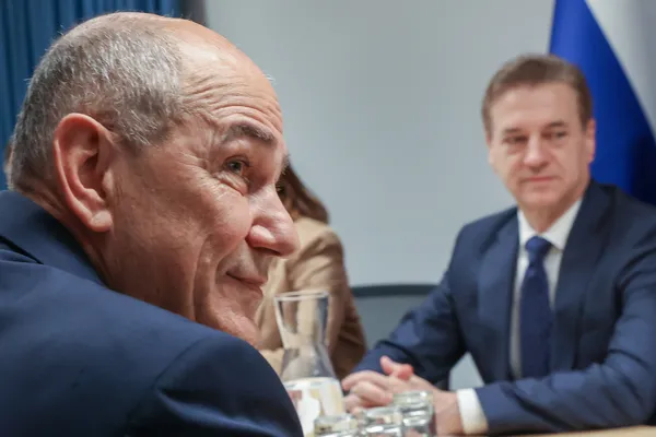 Kako se v zakulisju sestavlja vlado