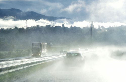 avtocesta, sonce, meglica