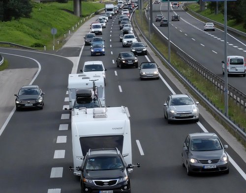 Dars košnja gneča avtocesta