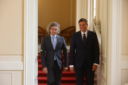 Robert Golob, Borut Pahor