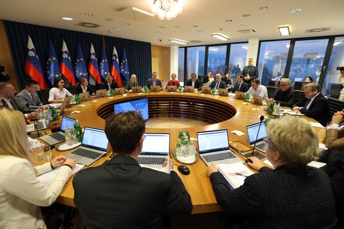 Redna Tedenska seja vlade