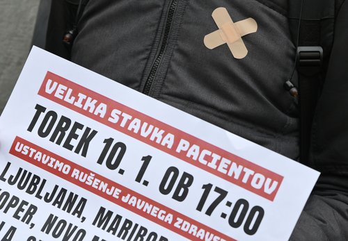 Iniciativa Glas ljudstva kampanja Ustavimo ruenje javnega zdravstva!