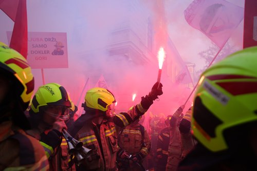 gasilci, protest