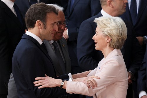 ursula von der leyen, emmanuel macron