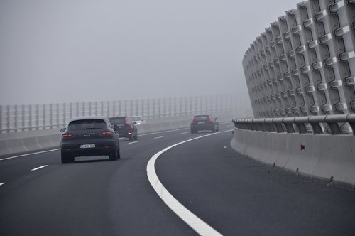 avtocesta, odstavni pas