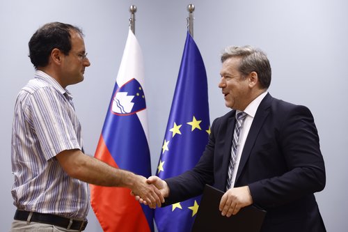 Podpis stavkovnega sporazuma