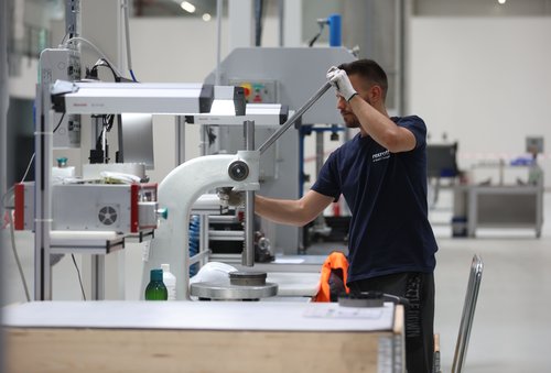 proizvodnja,Bosch,Rexroth,delavec,zaposleni,kadri,mladi,delo